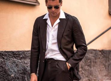 Trẻ Trung Với Phong Cách Suit Không Cà Vạt